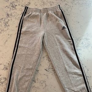Adidas grey sweatpants NWOT boys 14/16